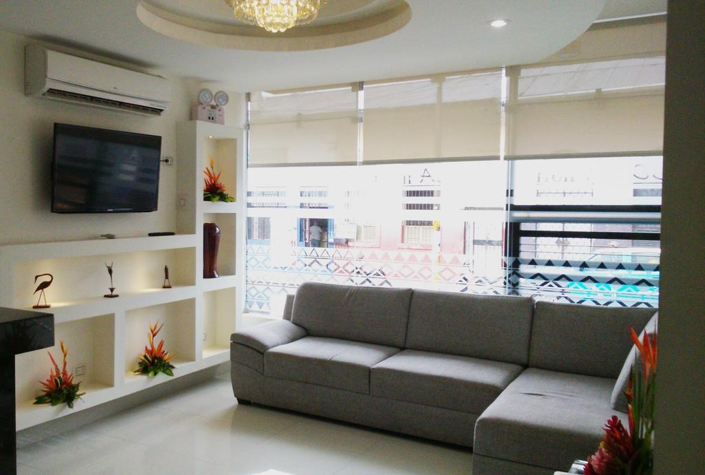 Bora Hotel Iquitos Exteriör bild